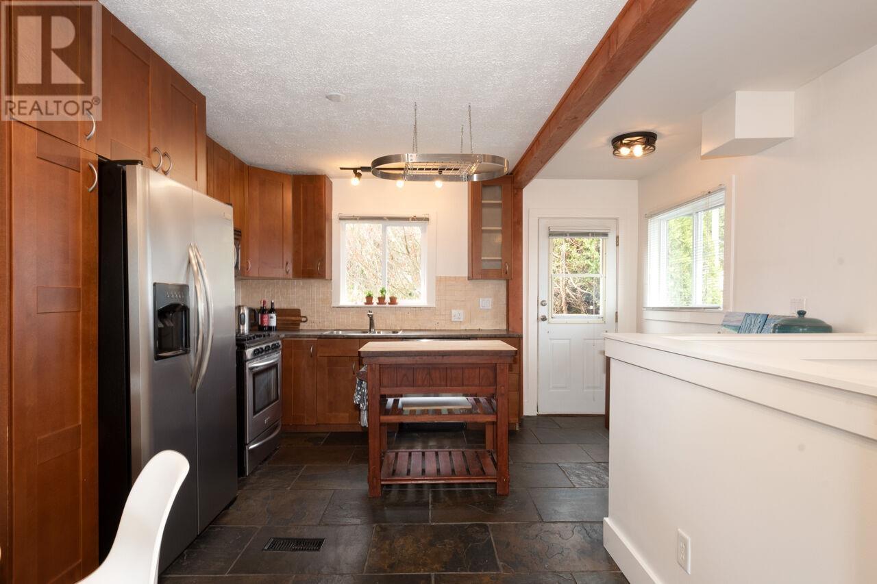 1338 W 17th Street, North Vancouver, British Columbia  V7P 1W4 - Photo 4 - R2986768