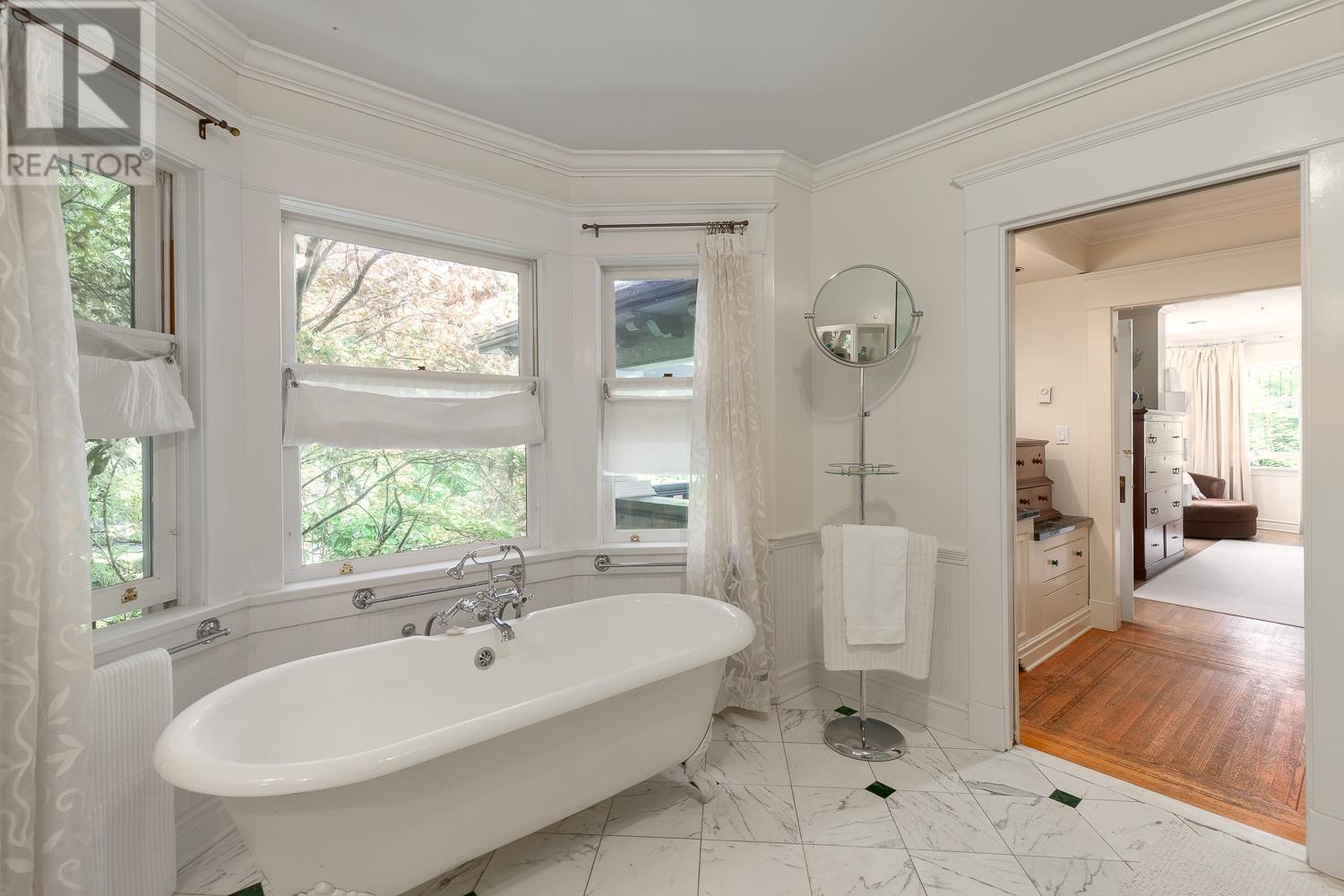 1981 W 19th Avenue, Vancouver, British Columbia  V6J 2P2 - Photo 15 - R2986806