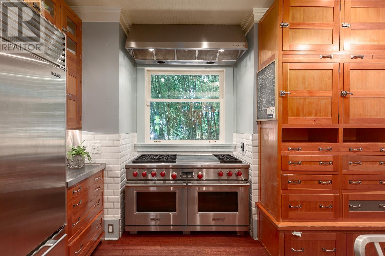 1981 W 19th Avenue, Vancouver, British Columbia  V6J 2P2 - Photo 9 - R2986806