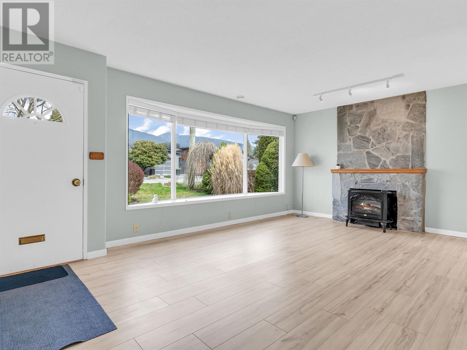 1367 Cottonwood Crescent, North Vancouver, British Columbia  V7P 1L2 - Photo 10 - R2986838