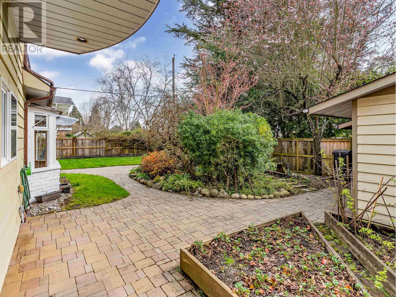 1367 Cottonwood Crescent, North Vancouver, British Columbia  V7P 1L2 - Photo 5 - R2986838