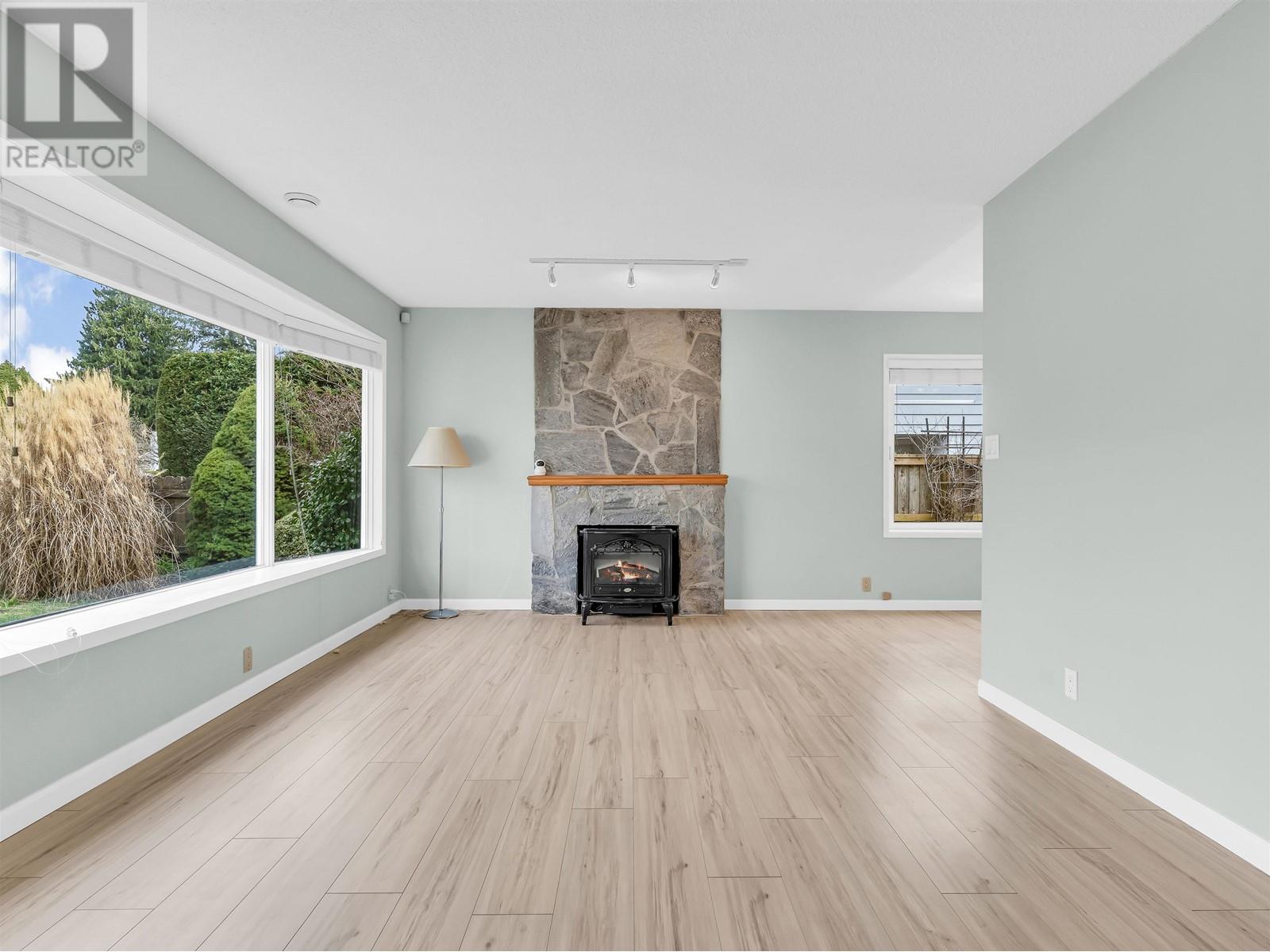 1367 Cottonwood Crescent, North Vancouver, British Columbia  V7P 1L2 - Photo 6 - R2986838