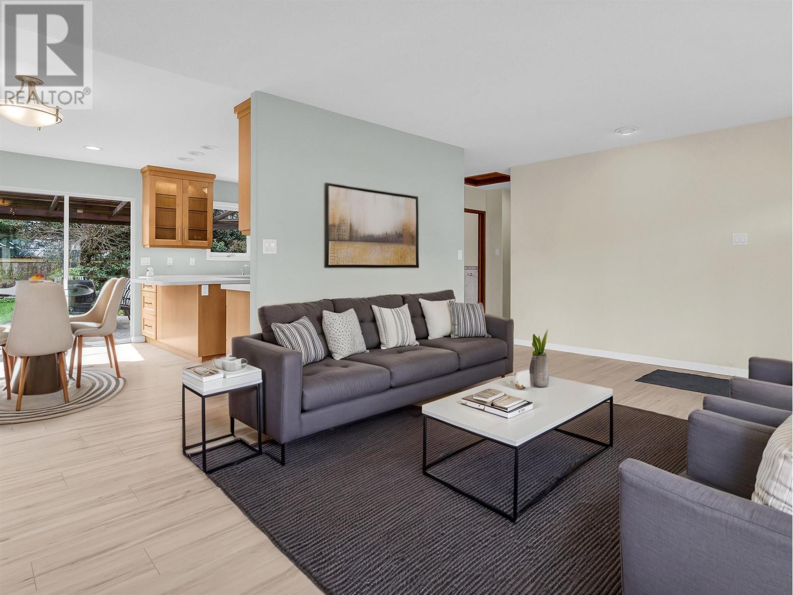 1367 Cottonwood Crescent, North Vancouver, British Columbia  V7P 1L2 - Photo 9 - R2986838