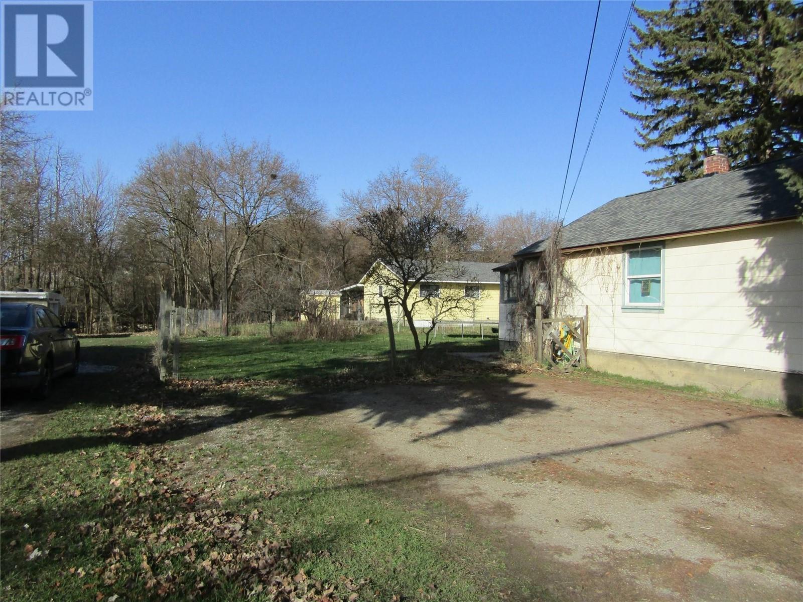 Property at 7485 7th Street image 3