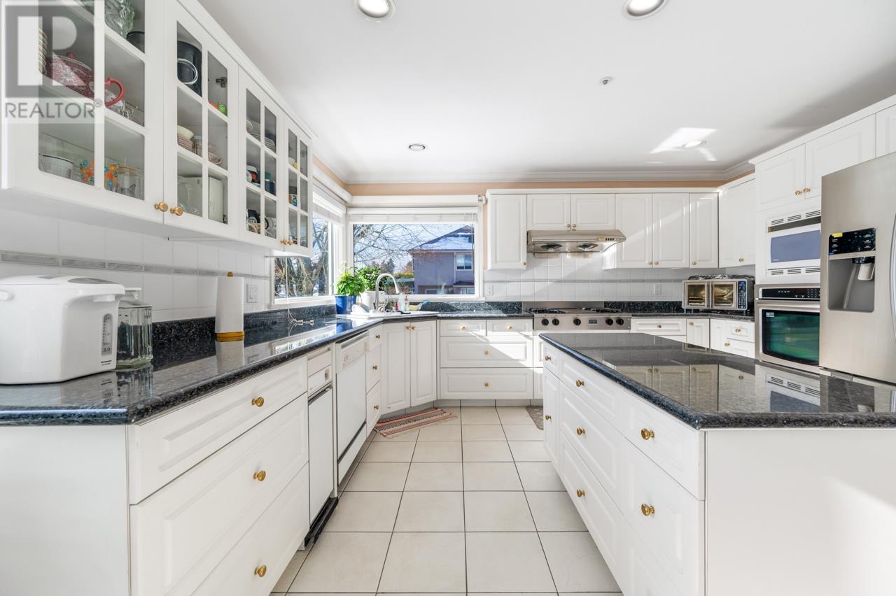 1898 W 61st Avenue, Vancouver, British Columbia  V6P 2C4 - Photo 8 - R2970342