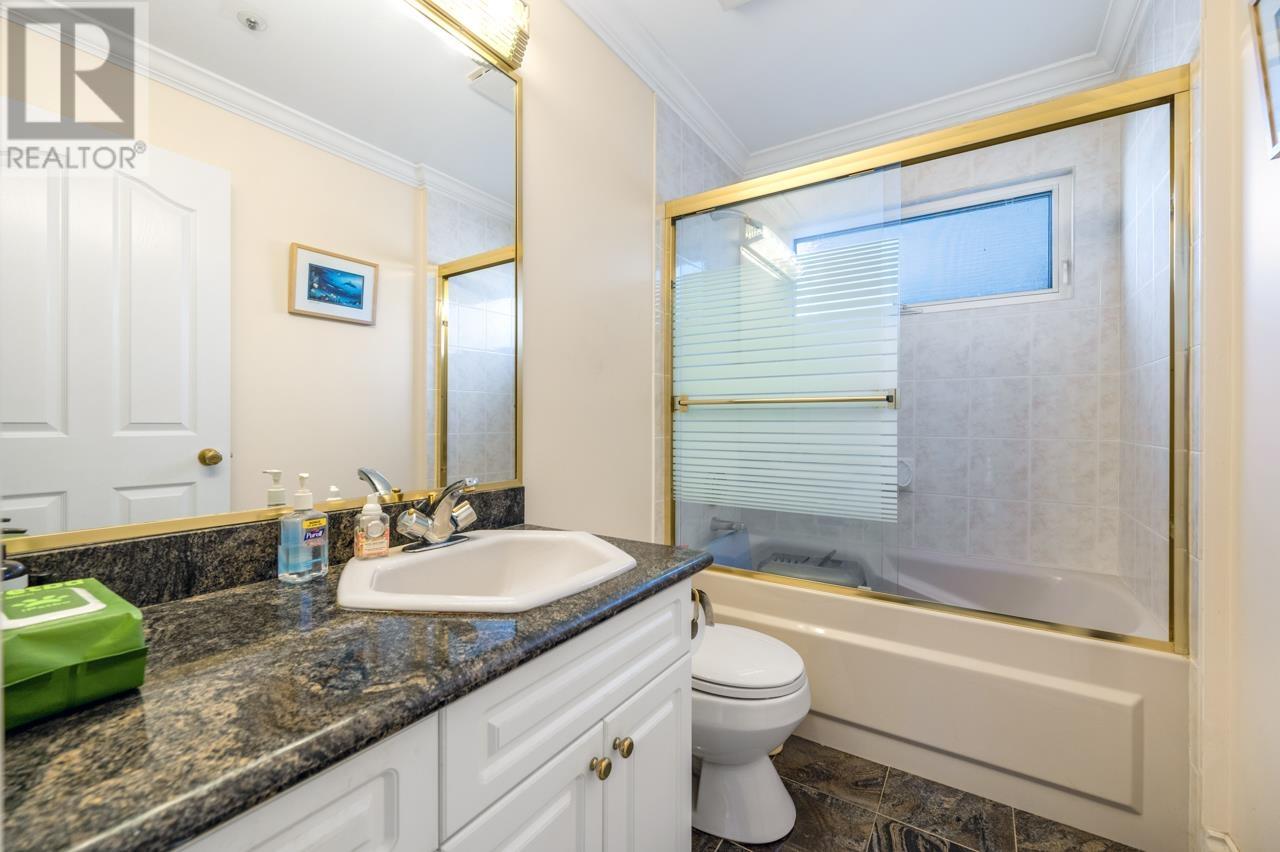 1898 W 61st Avenue, Vancouver, British Columbia  V6P 2C4 - Photo 12 - R2970342