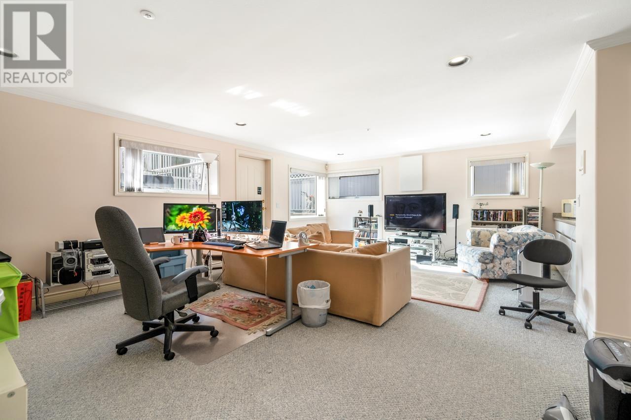 1898 W 61st Avenue, Vancouver, British Columbia  V6P 2C4 - Photo 18 - R2970342