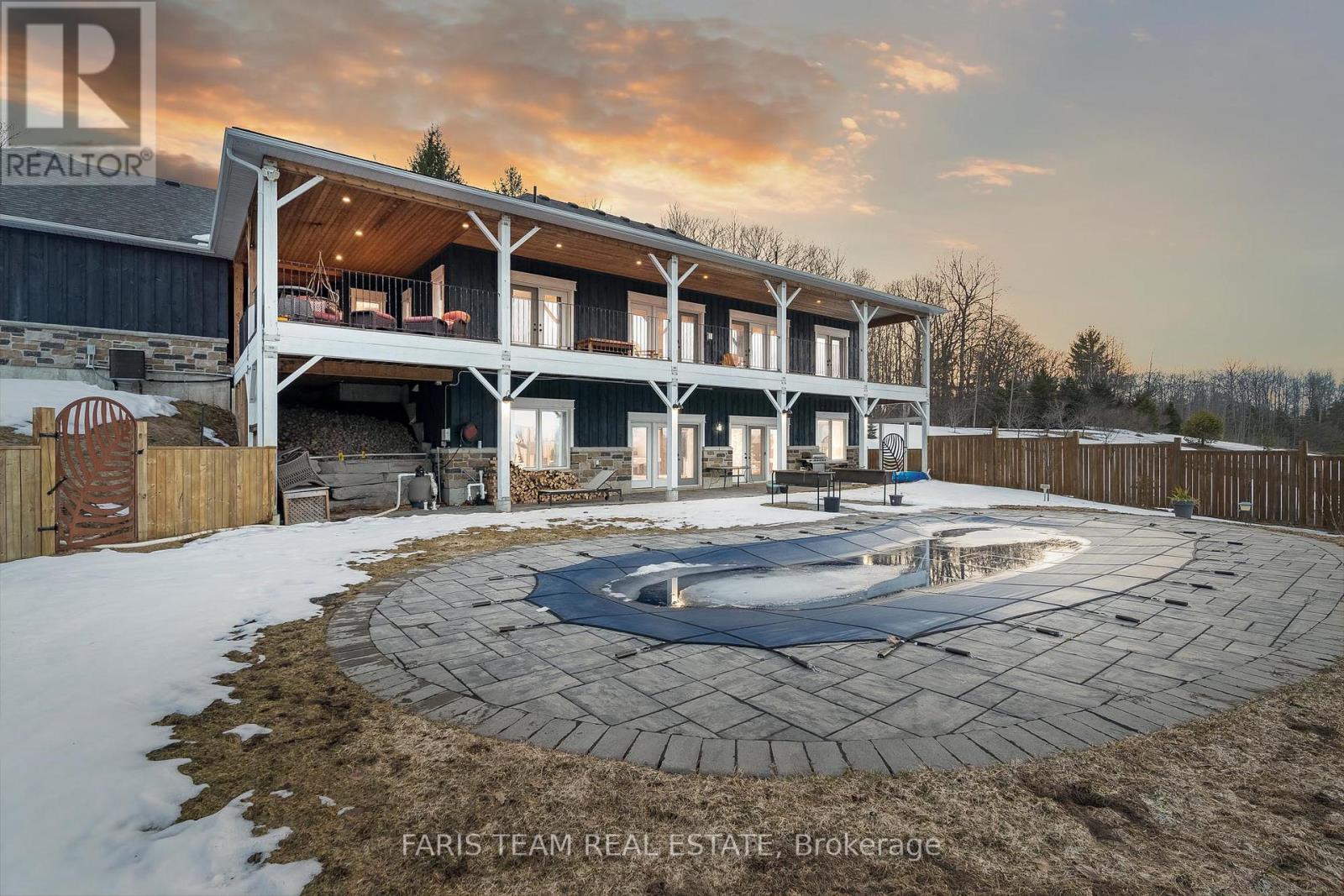 Property at 1933 VESPRA VALLEY ROAD image 1
