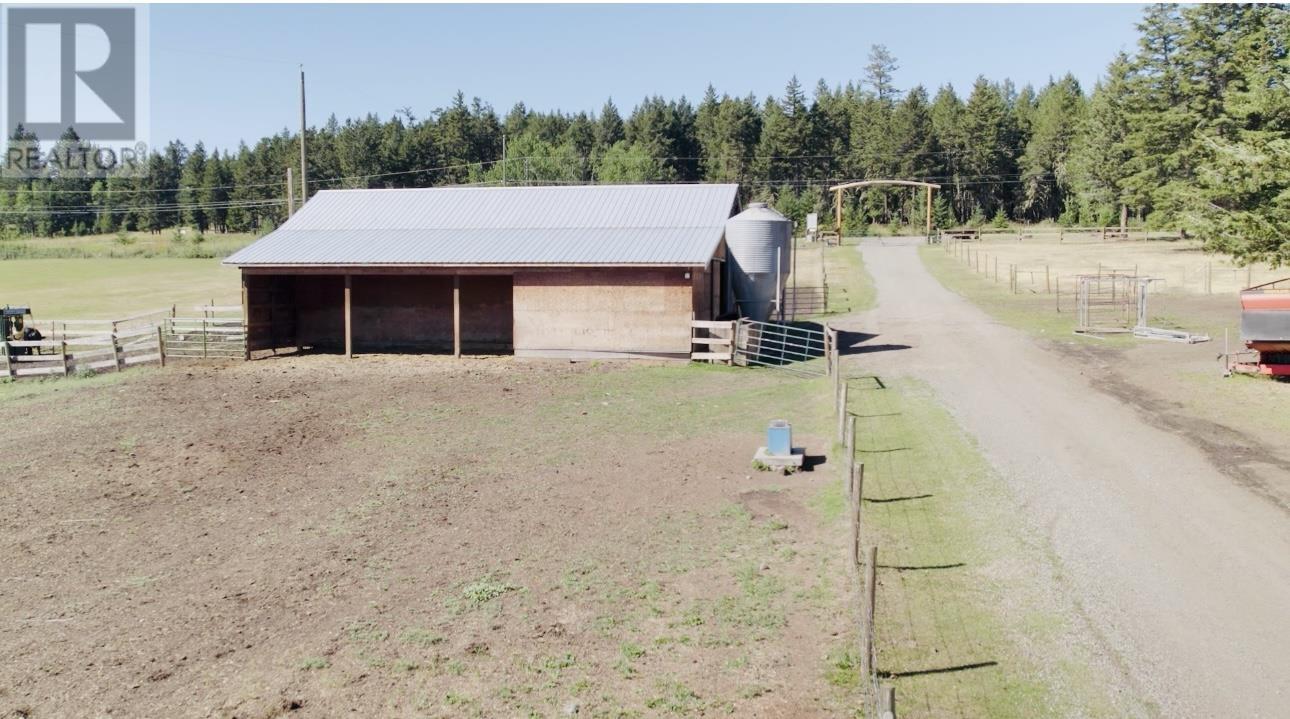 3075 Dog Creek Road, Williams Lake, British Columbia  V2G 4X2 - Photo 23 - R2985412