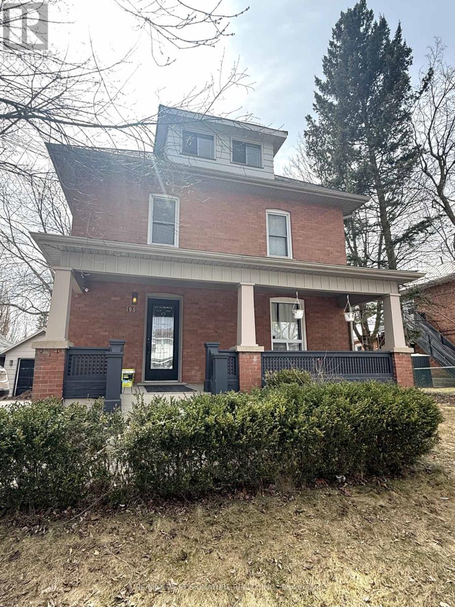 Property at 195 VICTORIA STREET W image 1