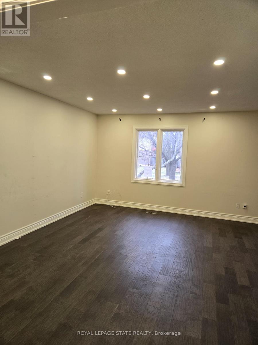 2380 Bridge Road, Oakville, Ontario  L6L 2G6 - Photo 9 - W12066897
