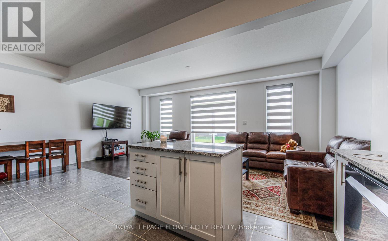 Main - 51 Beauchamp Drive, Cambridge, Ontario  N1S 0A2 - Photo 11 - X12066908