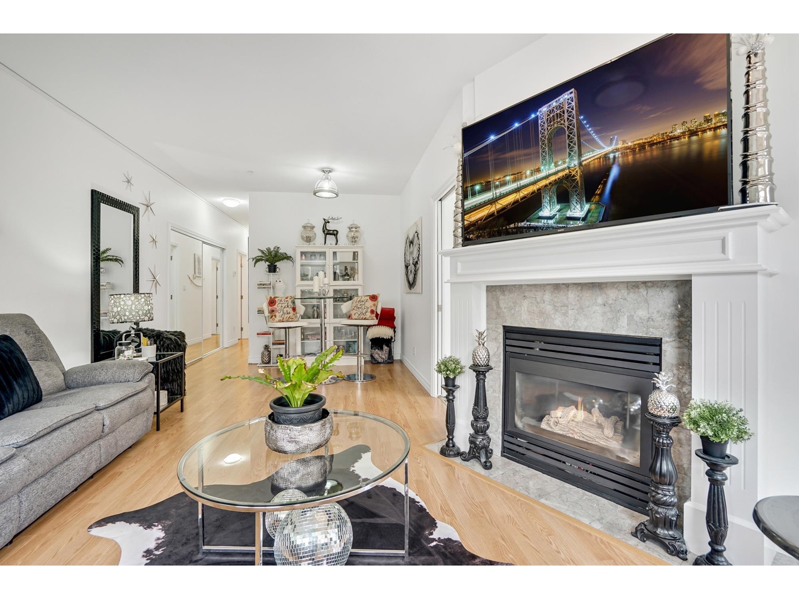 Property at 1308 8485 YOUNG ROAD image 4