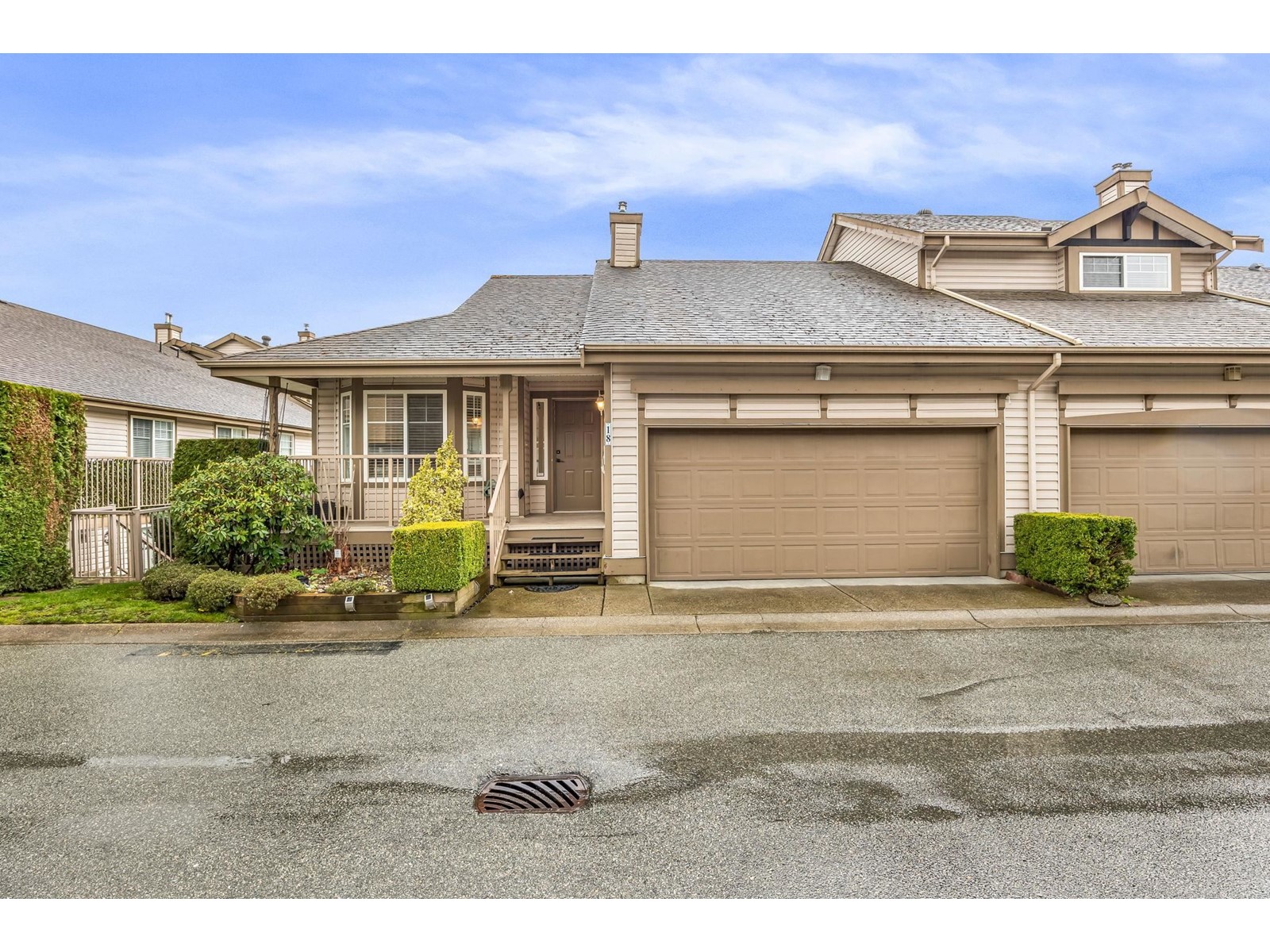 Property at 18 20222 96 AVENUE image 1