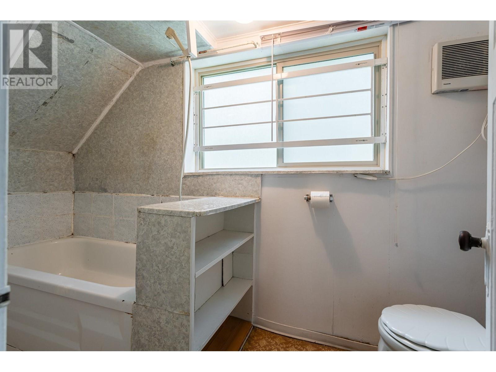 895 E 30th Avenue, Vancouver, British Columbia  V5V 2W2 - Photo 31 - R2986598