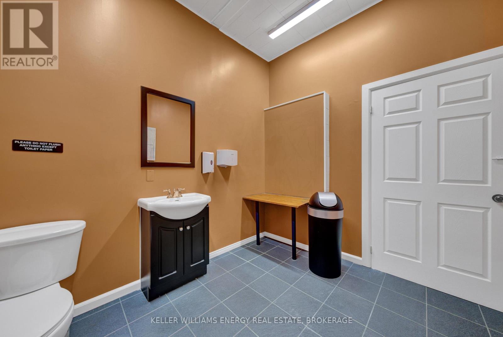 6 Stanley Street, Prince Edward County, Ontario  K0K 1G0 - Photo 10 - X12067102