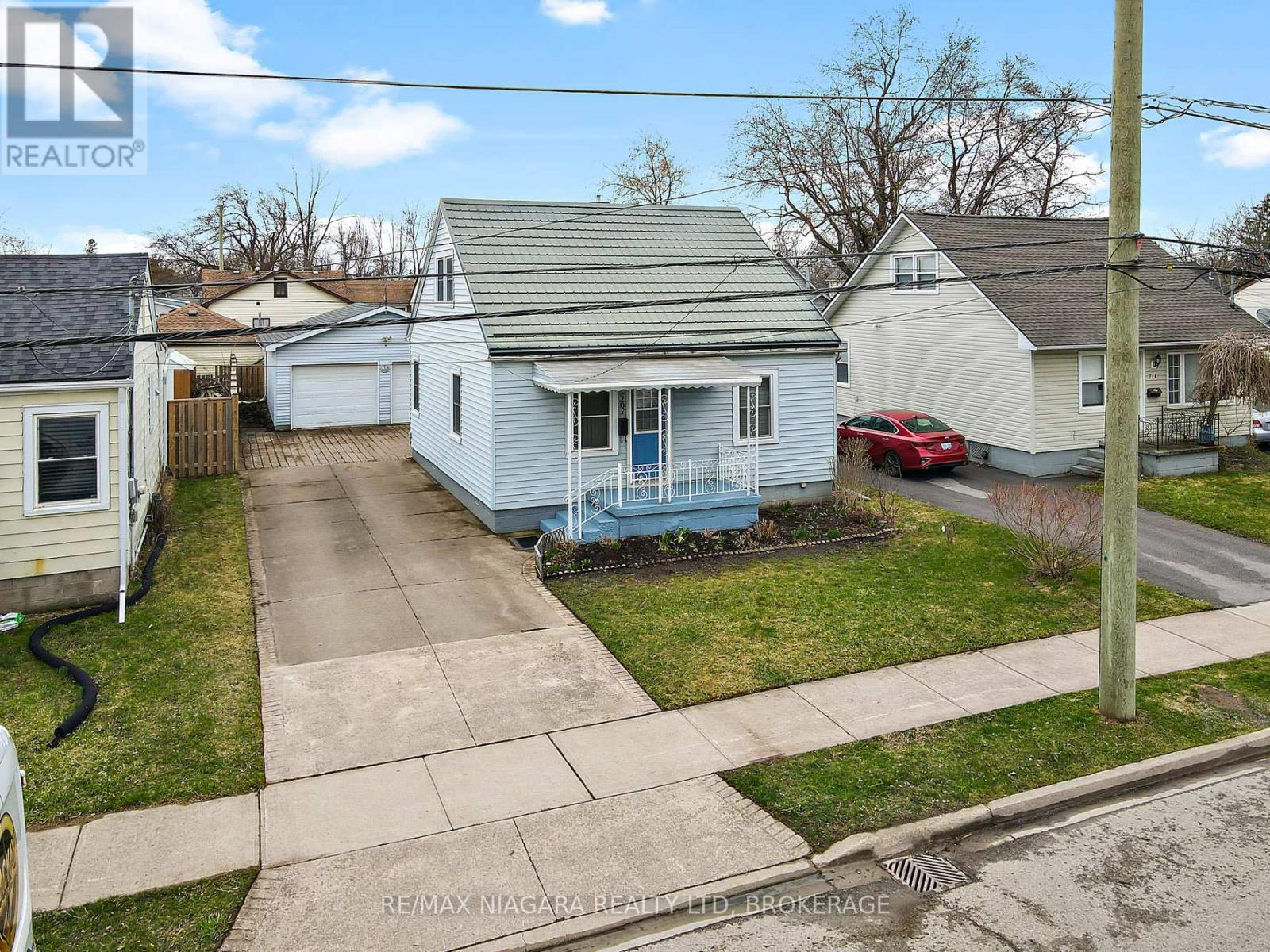 207 Gilmore Road, Fort Erie, Ontario  L2A 2M2 - Photo 24 - X12067033