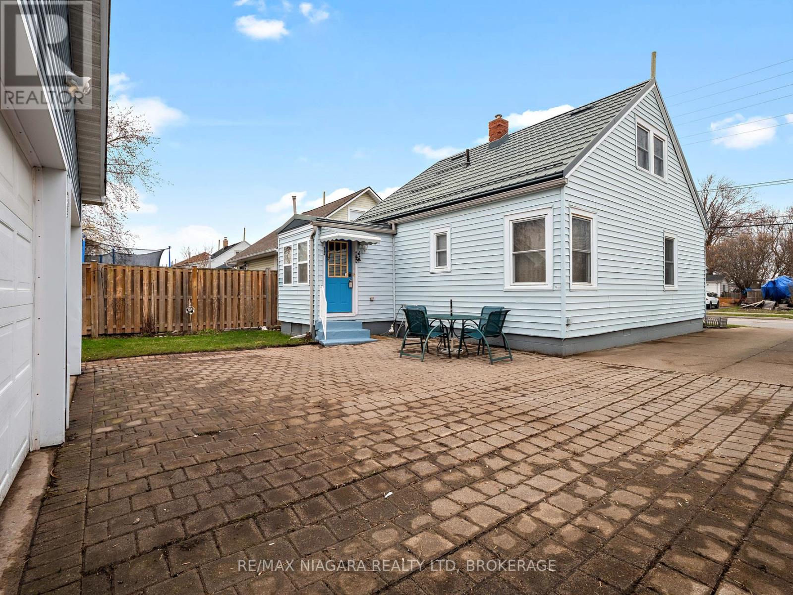 207 Gilmore Road, Fort Erie, Ontario  L2A 2M2 - Photo 25 - X12067033