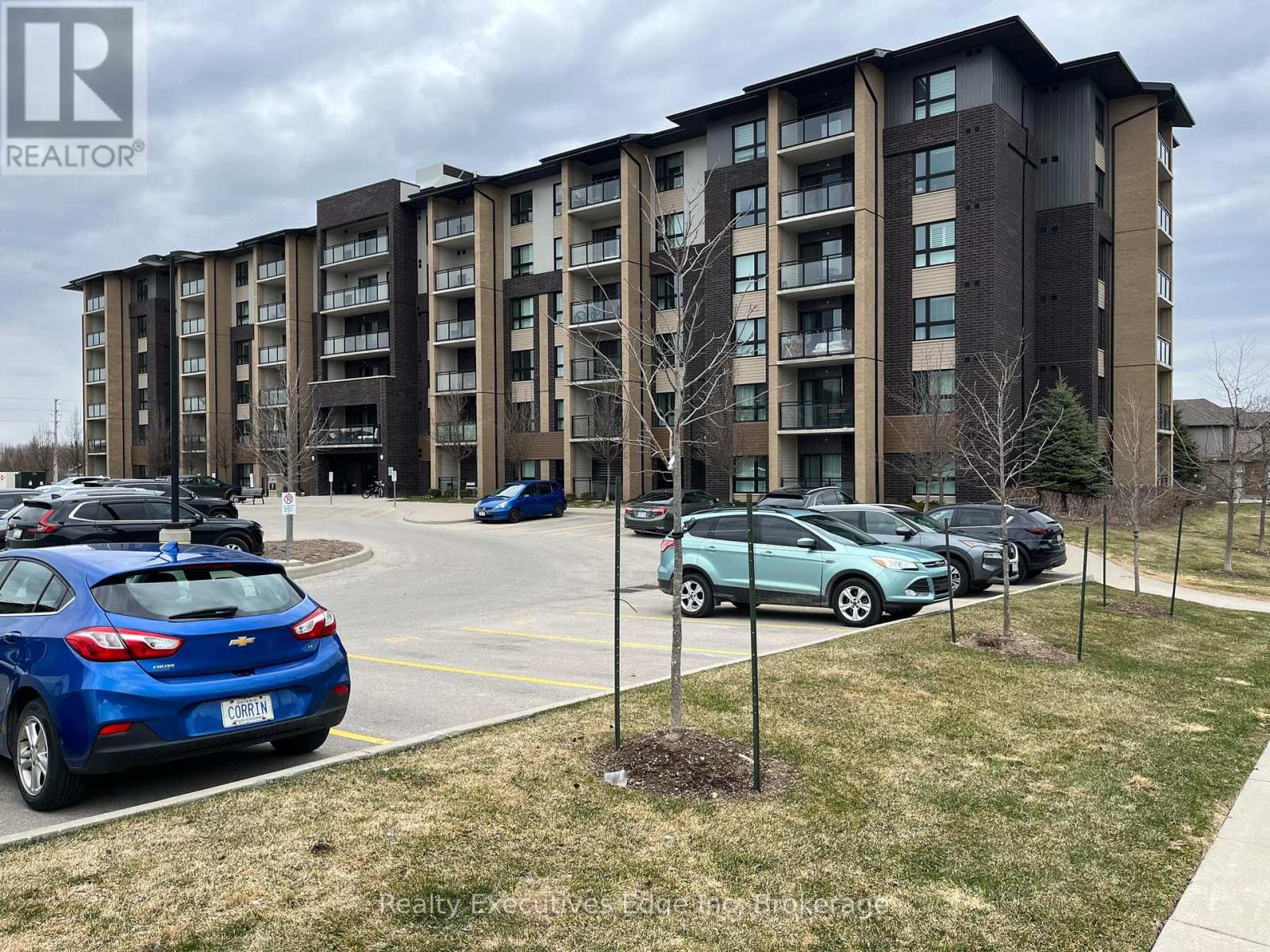 Property at 412 - 7 KAY CRESCENT image 2