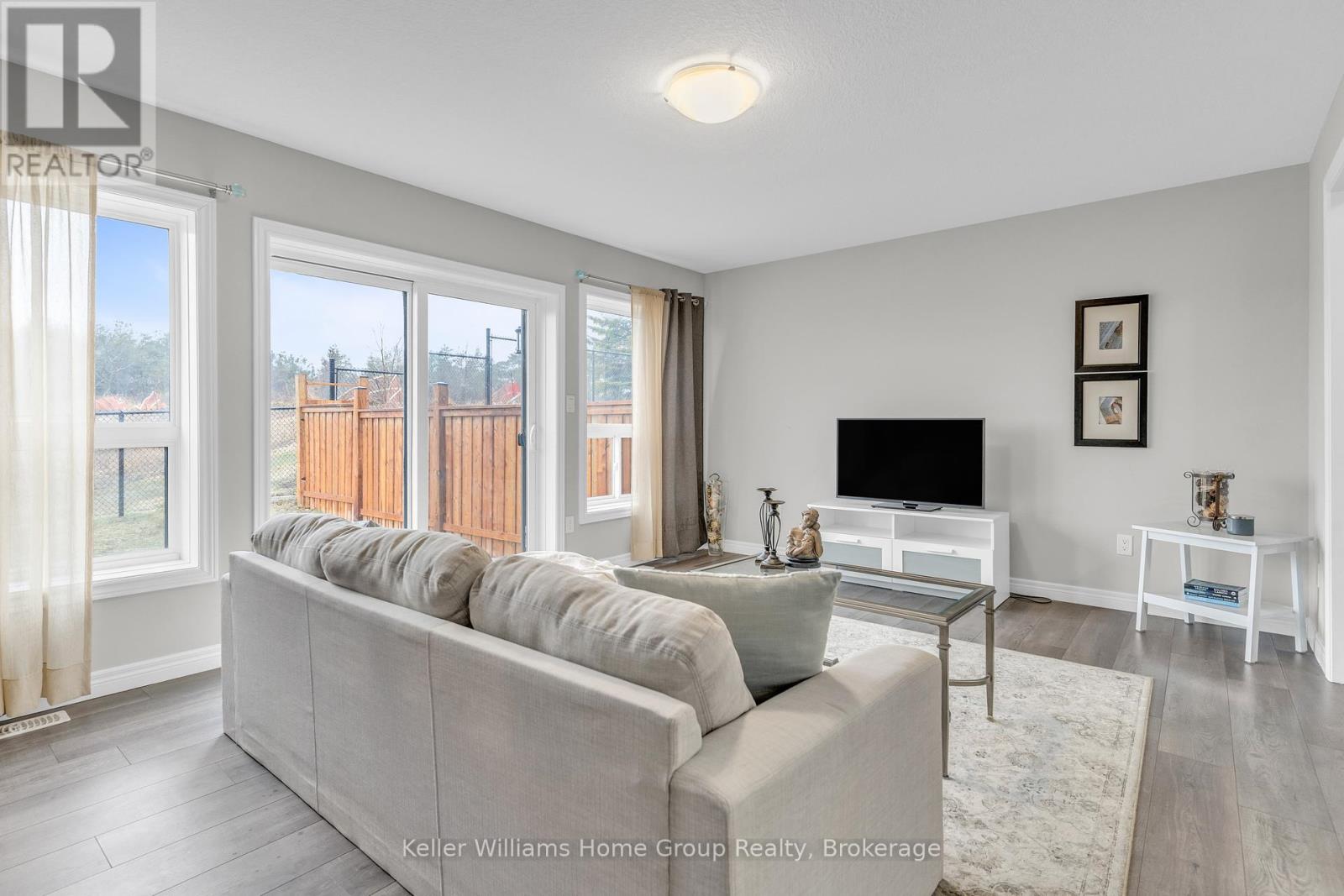 74 Keating Street, Guelph, Ontario  N1E 7G1 - Photo 10 - X12067001