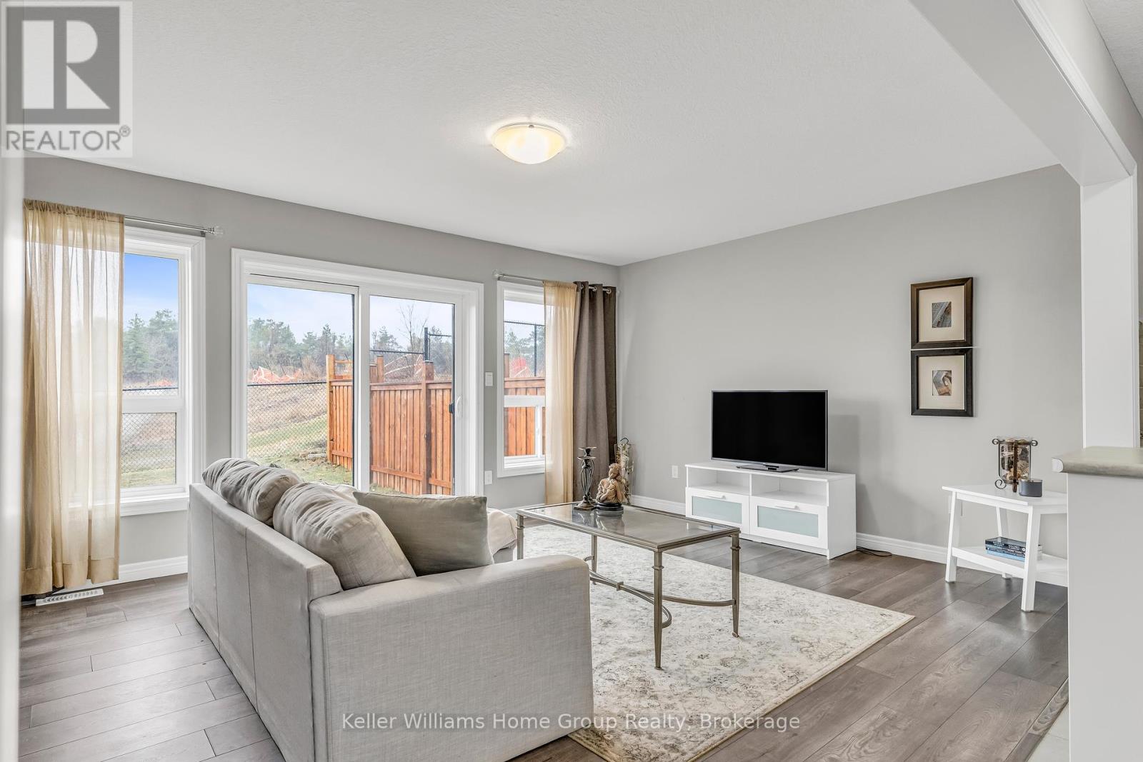 Property at 74 KEATING STREET image 4
