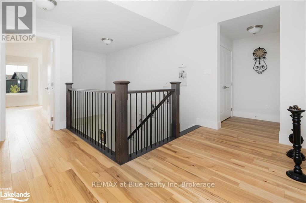 364 Yellow Birch Crescent, Blue Mountains, Ontario  L9Y 0Y5 - Photo 11 - X12067081