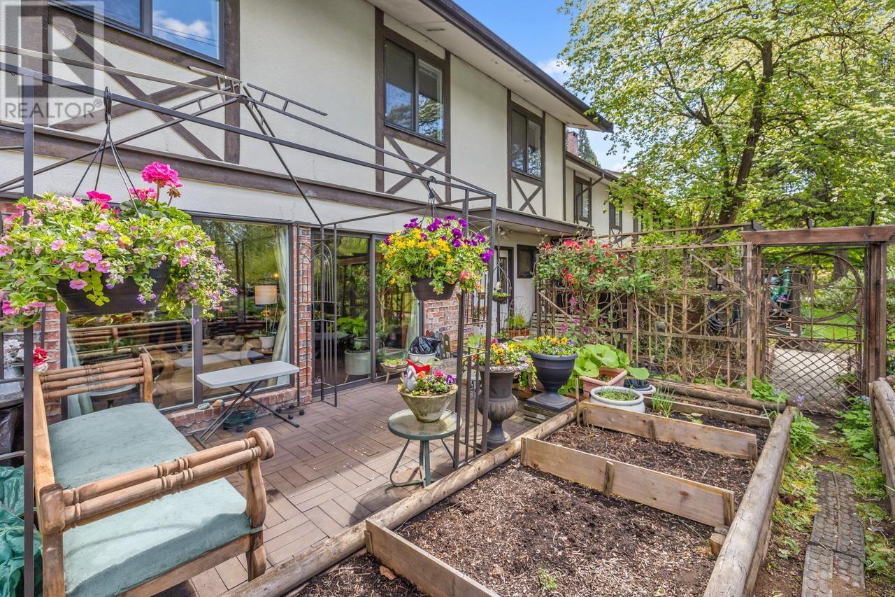 8861 Horne Street, Burnaby, British Columbia  V3N 4J8 - Photo 31 - R2984560