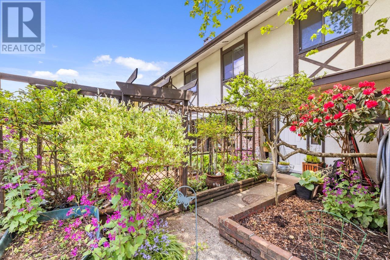 8861 HORNE STREET, burnaby, British Columbia