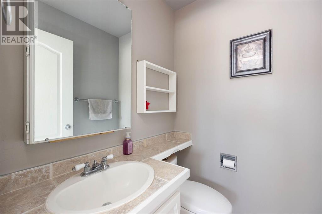 237 Ermine Crescent, Fort Mcmurray, Alberta  t9h 4m7 - Photo 13 - A2209210