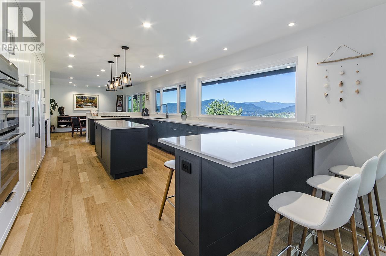 5237 Timberfeild Road, West Vancouver, British Columbia  V7W 2Y5 - Photo 11 - R2980388