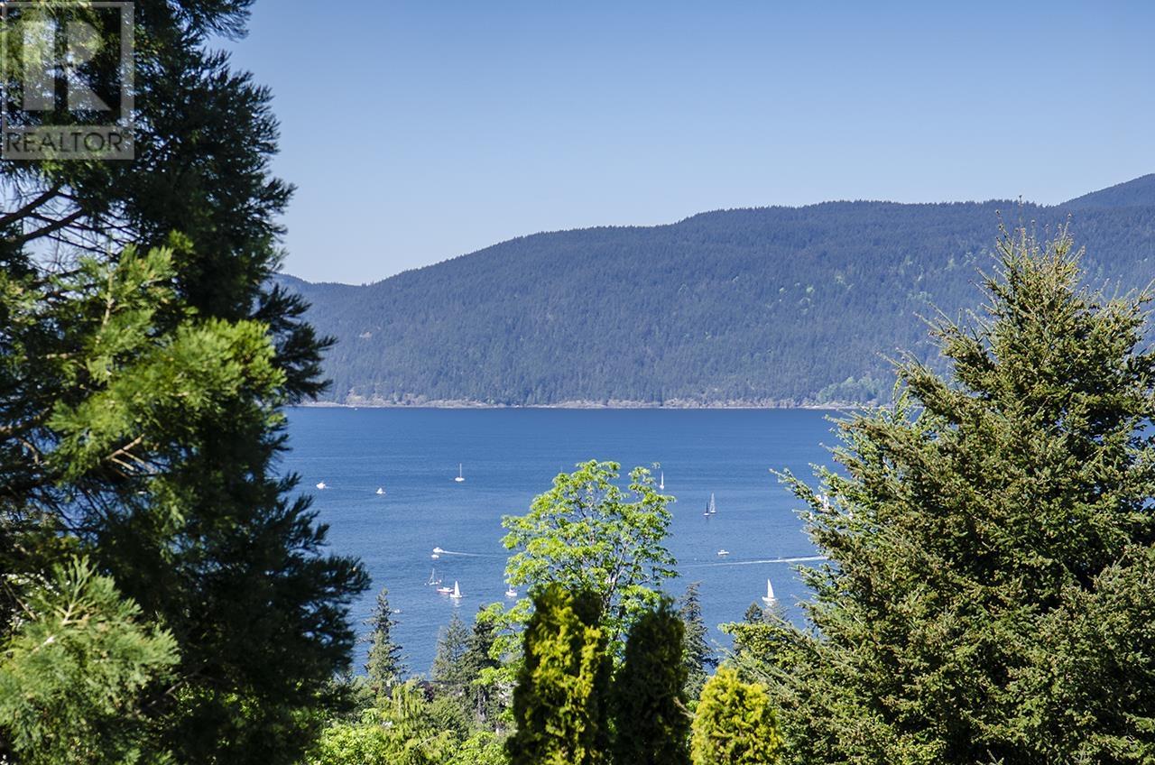 5237 Timberfeild Road, West Vancouver, British Columbia  V7W 2Y5 - Photo 36 - R2980388