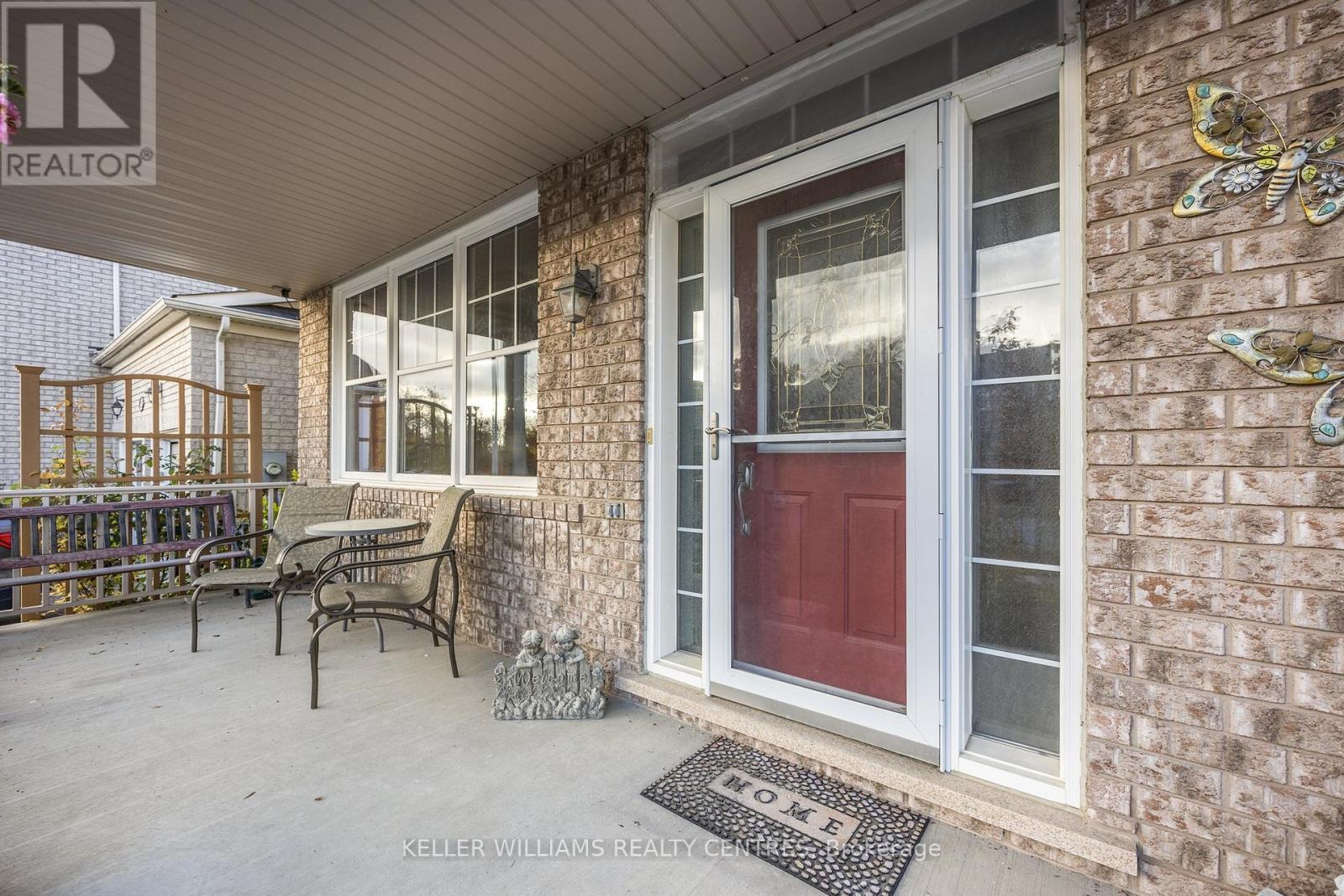 Property at 57 KIDD CRESCENT image 3