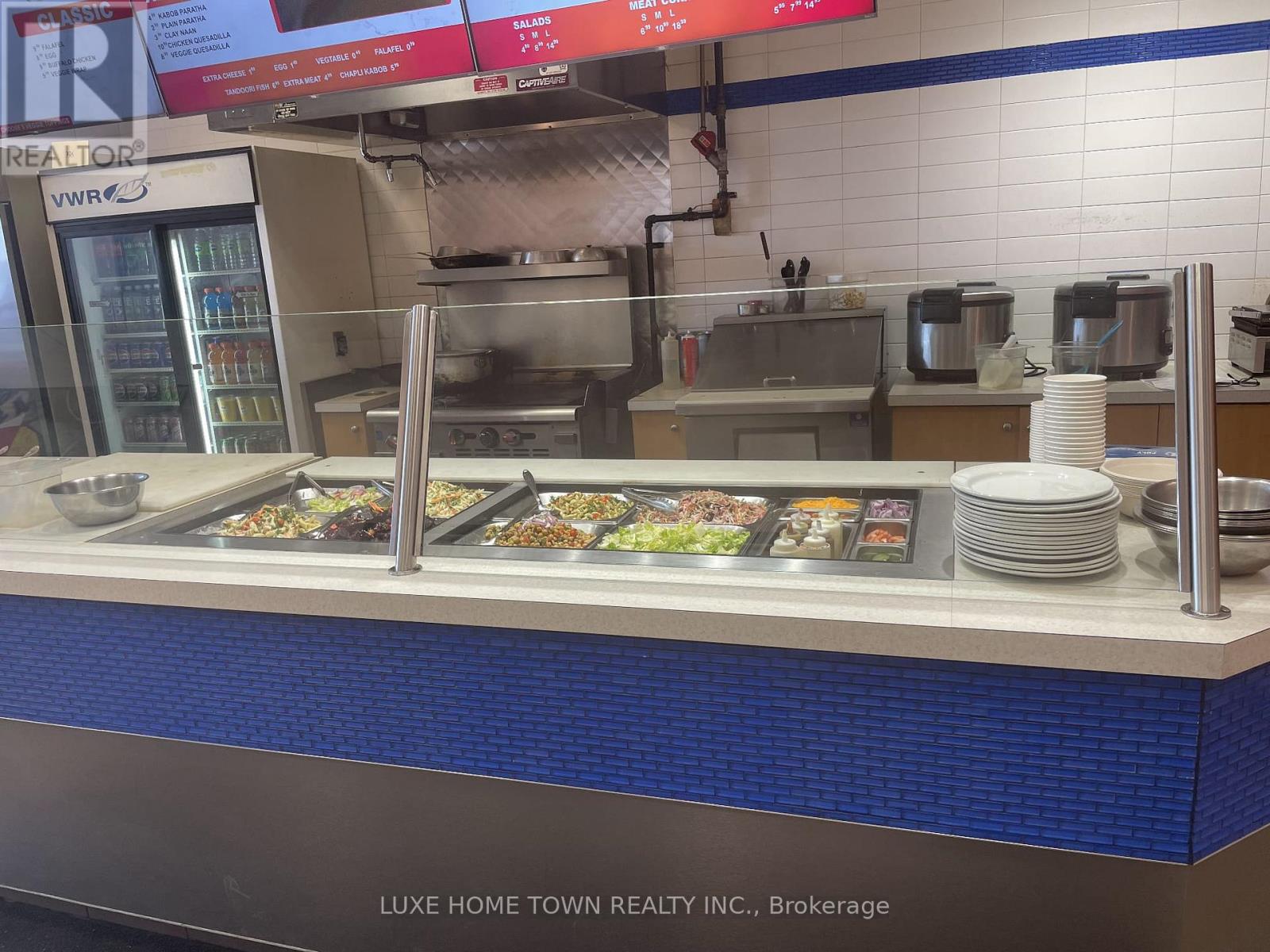 16640 YONGE STREET, Newmarket, Ontario