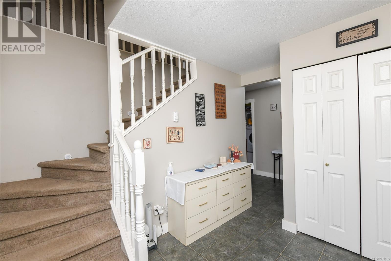 Property at 2316 Grant Ave image 3