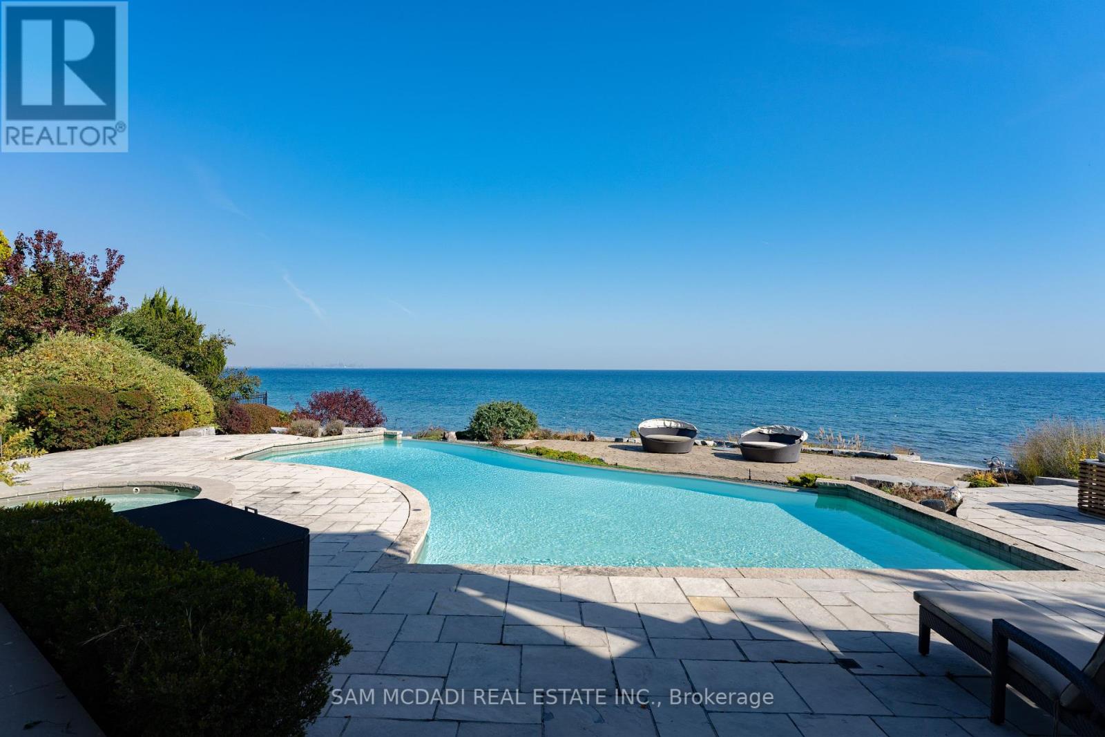 1500 Watersedge Road, Mississauga, Ontario  L5J 1A4 - Photo 38 - W12067126