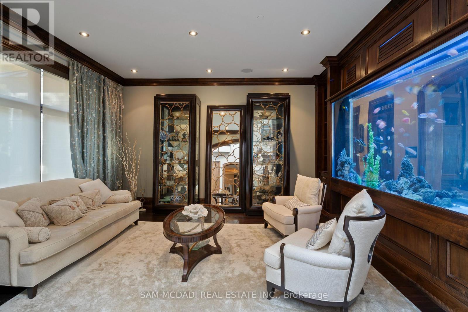 1500 Watersedge Road, Mississauga, Ontario  L5J 1A4 - Photo 5 - W12067126