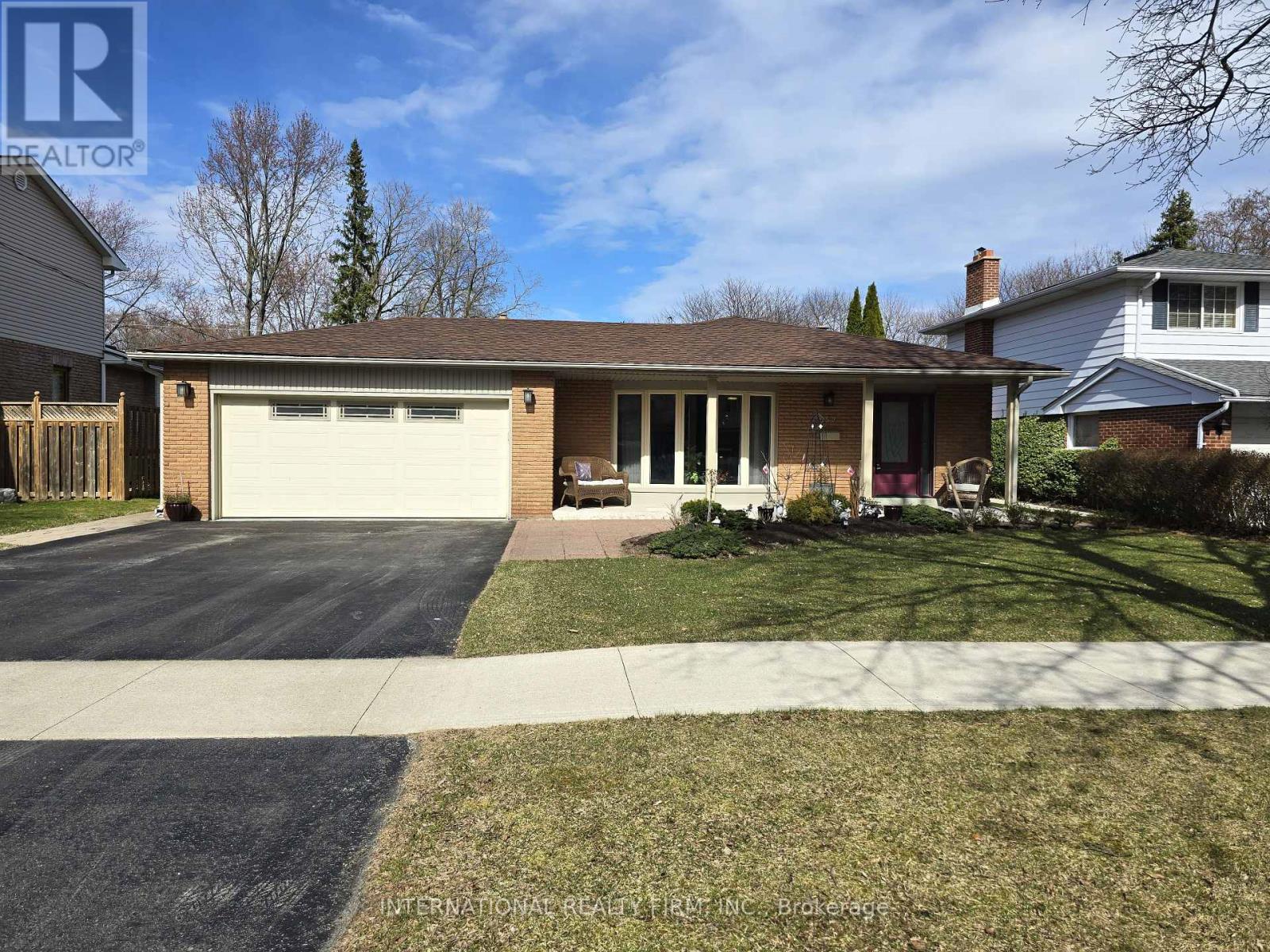 Property at 659 CHERRYWOOD DRIVE image 2