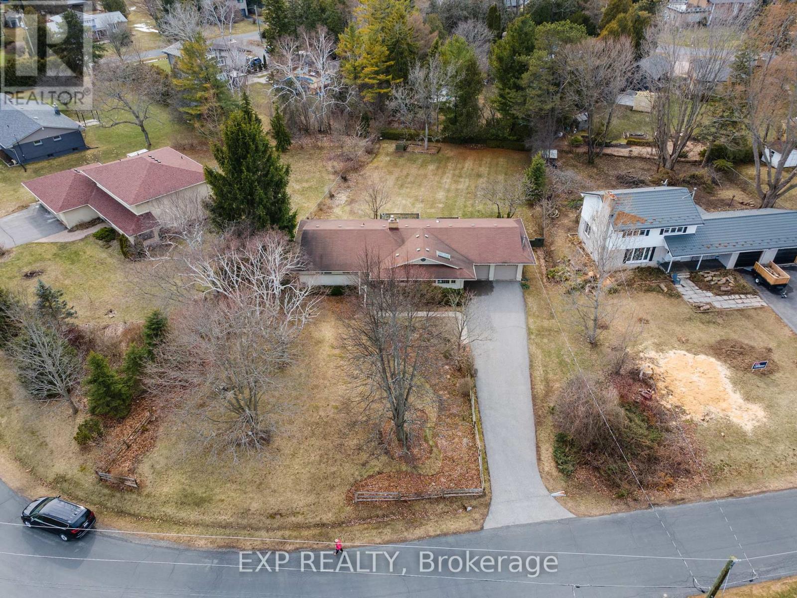 Property at 45 HAMILTON AVENUE image 2
