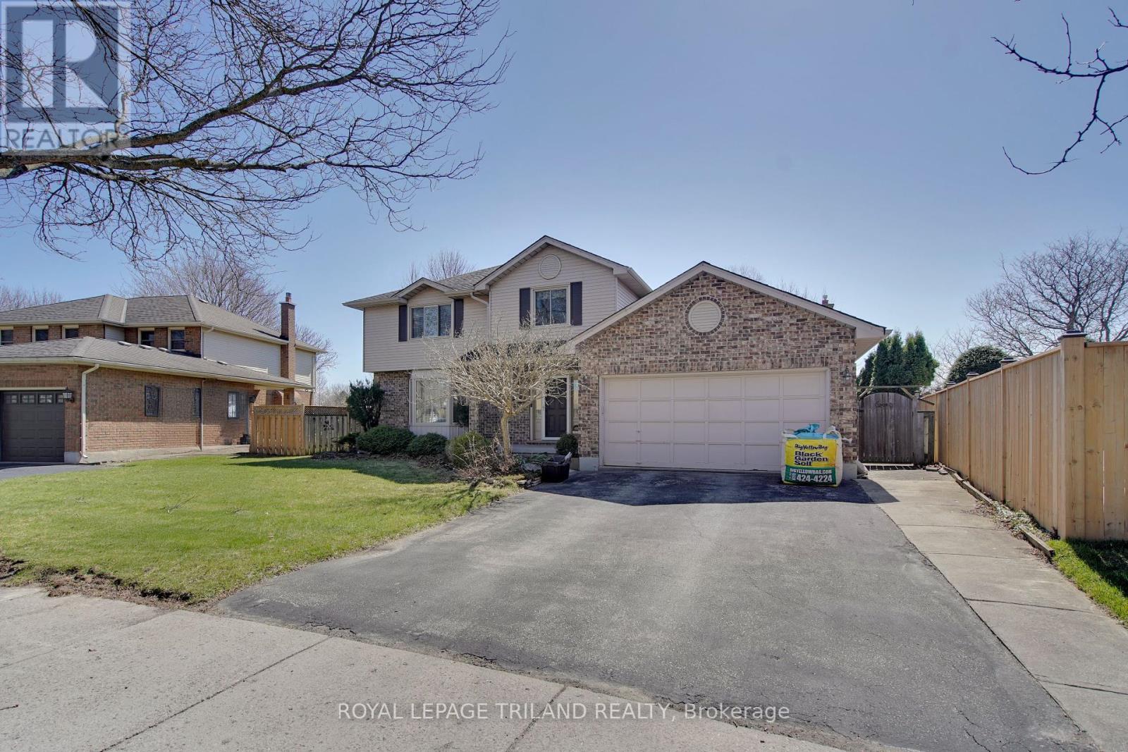 6 Nanette Crescent