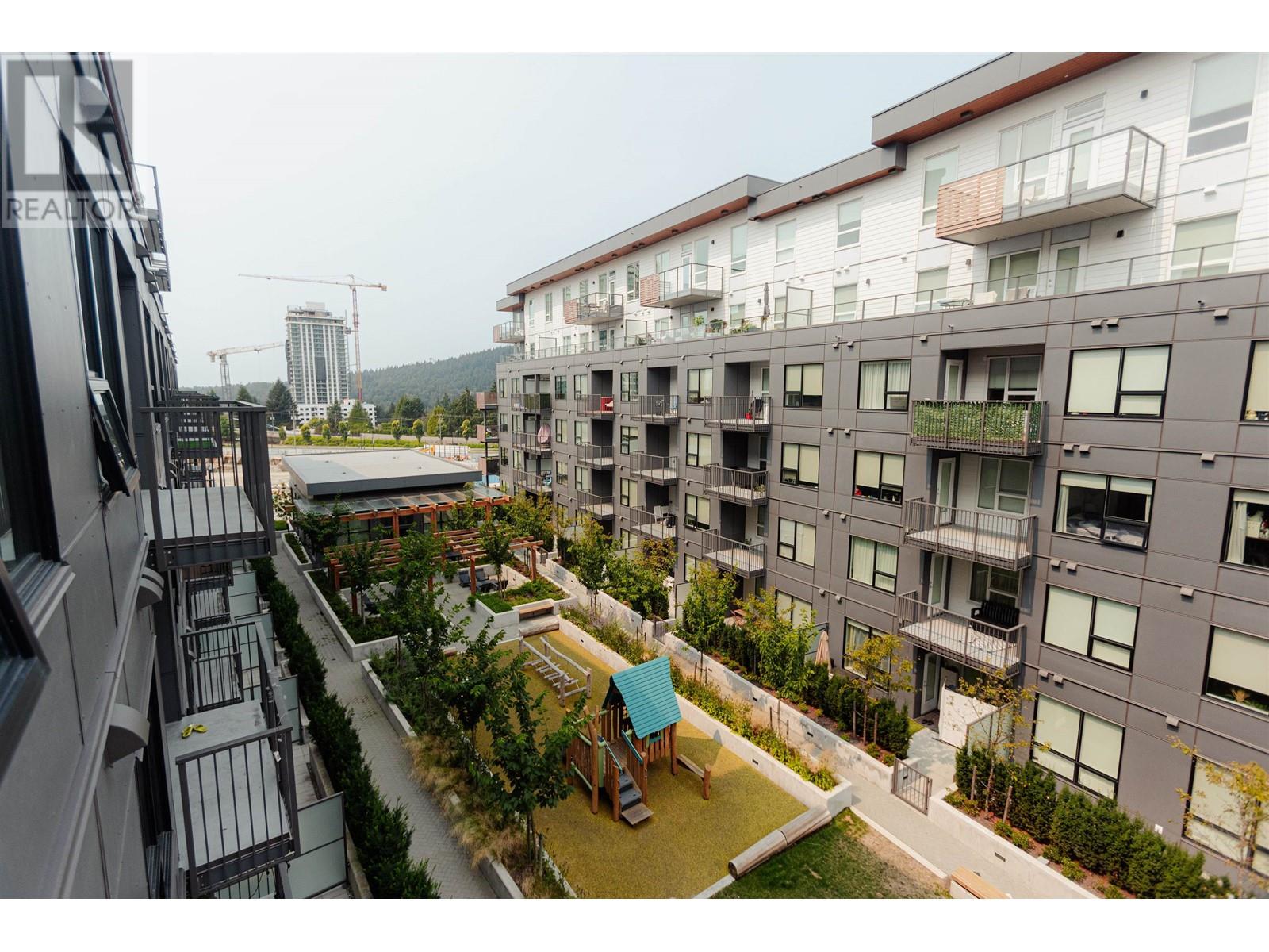 402 645 Como Lake Avenue, Coquitlam, British Columbia  V3J 0N9 - Photo 13 - R2986916
