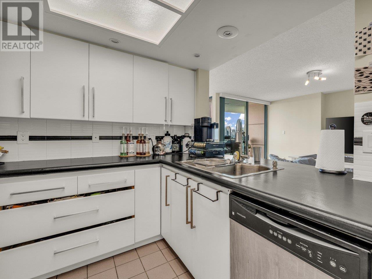 2302 1188 Quebec Street, Vancouver, British Columbia  V6A 4B3 - Photo 16 - R2986924