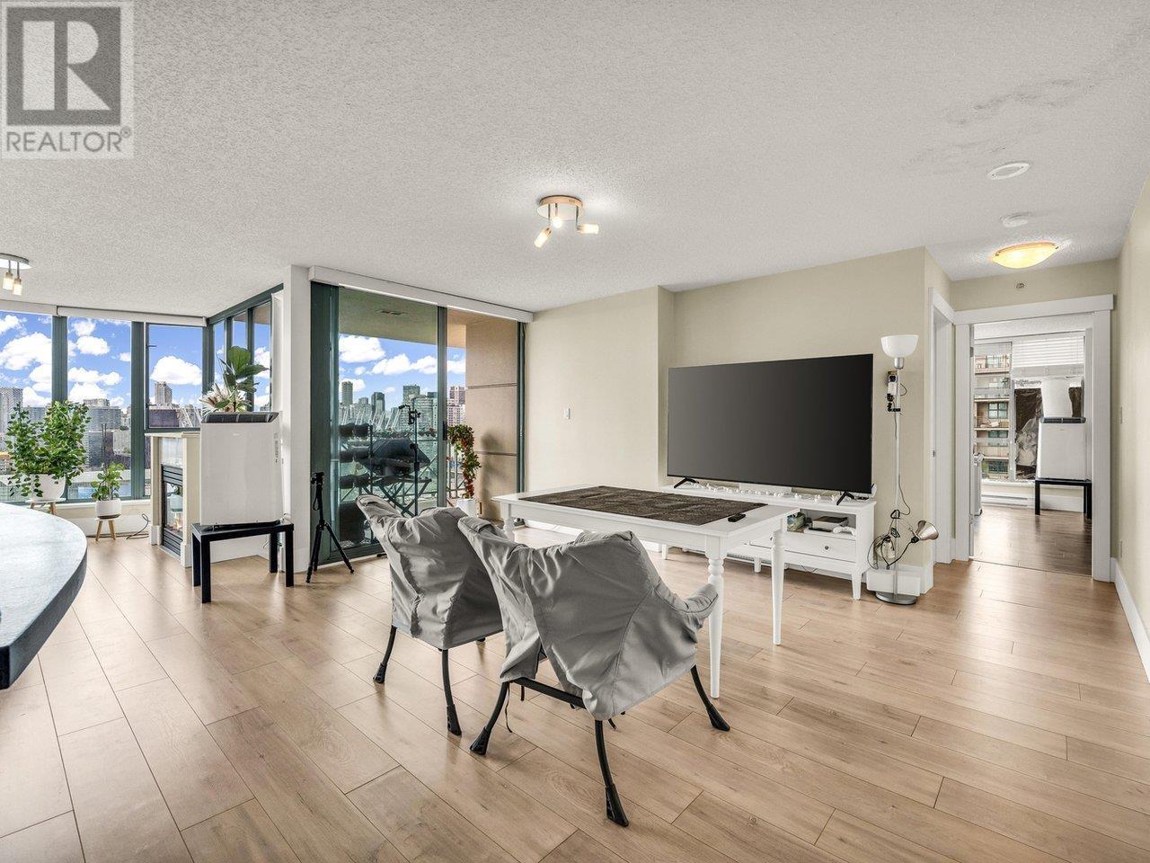 2302 1188 Quebec Street, Vancouver, British Columbia  V6A 4B3 - Photo 7 - R2986924