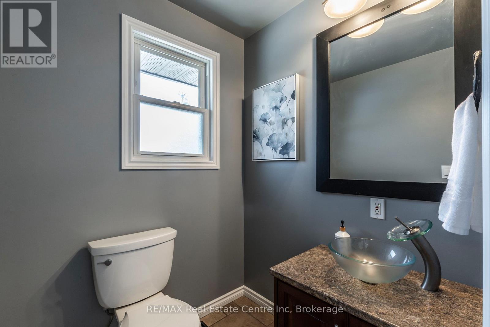 68 Hillview Drive, Wilmot, Ontario  N3A 2V3 - Photo 20 - X12067171
