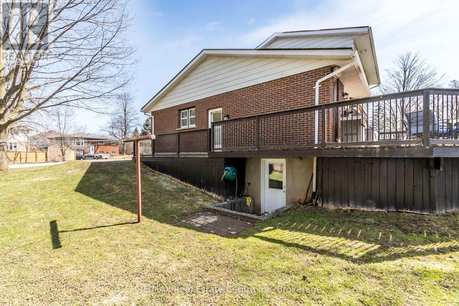 68 Hillview Drive, Wilmot, Ontario  N3A 2V3 - Photo 47 - X12067171