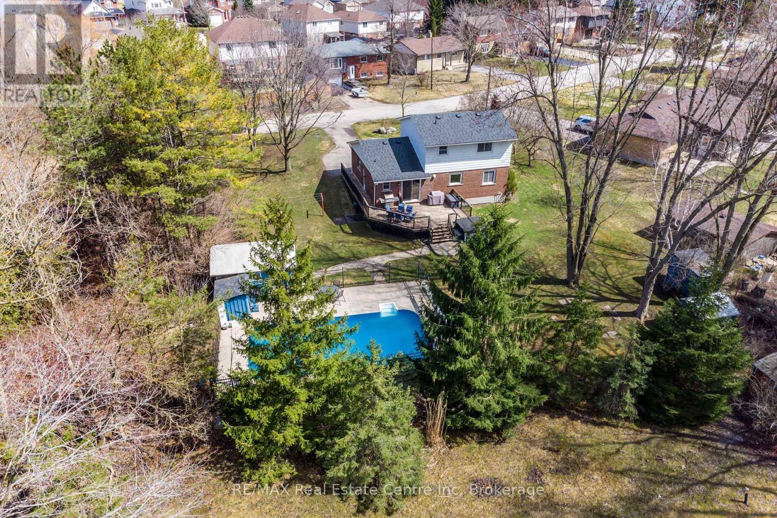 68 Hillview Drive, Wilmot, Ontario  N3A 2V3 - Photo 7 - X12067171