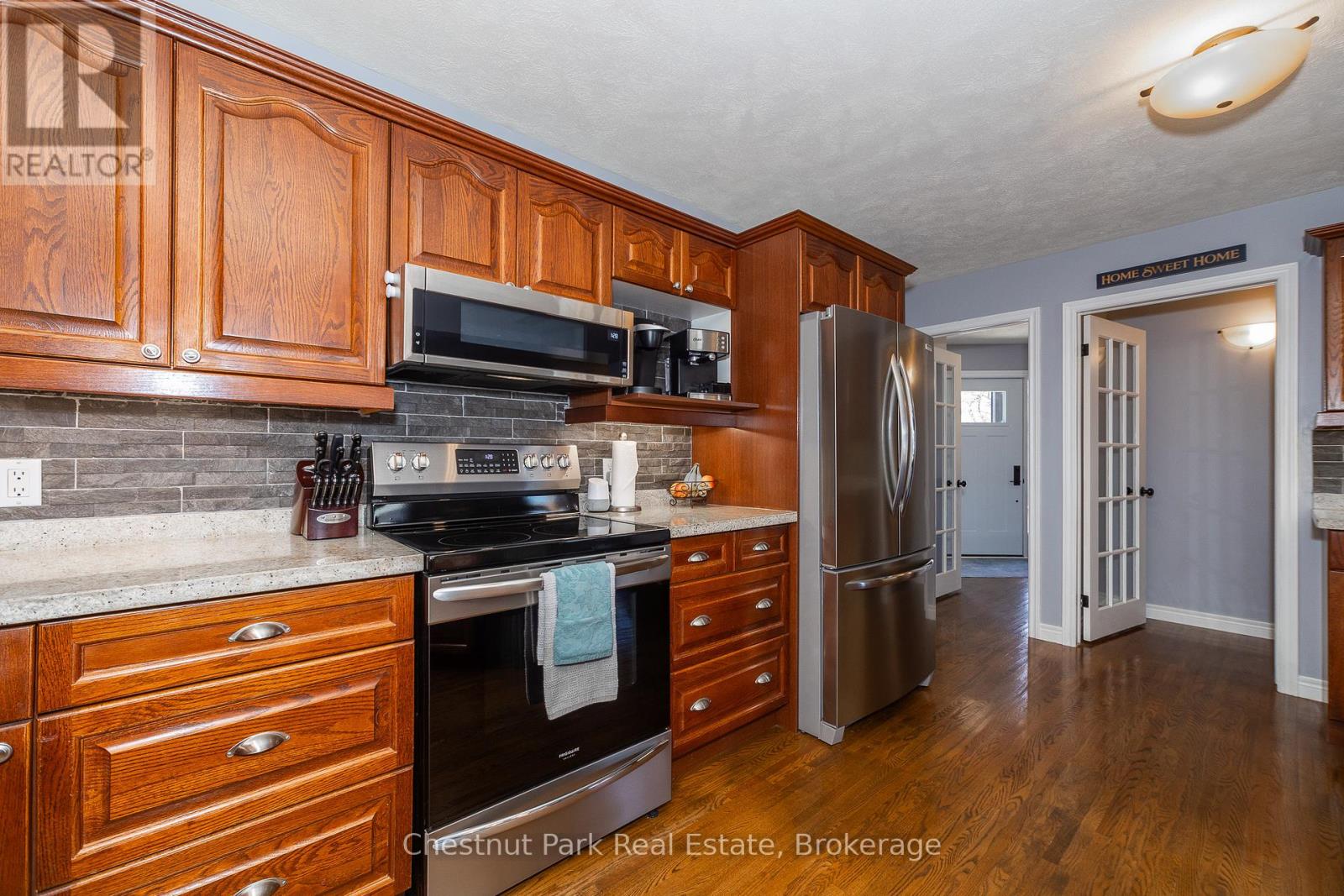 2693 8th Avenue E, Owen Sound, Ontario  N4K 6S5 - Photo 15 - X12067213