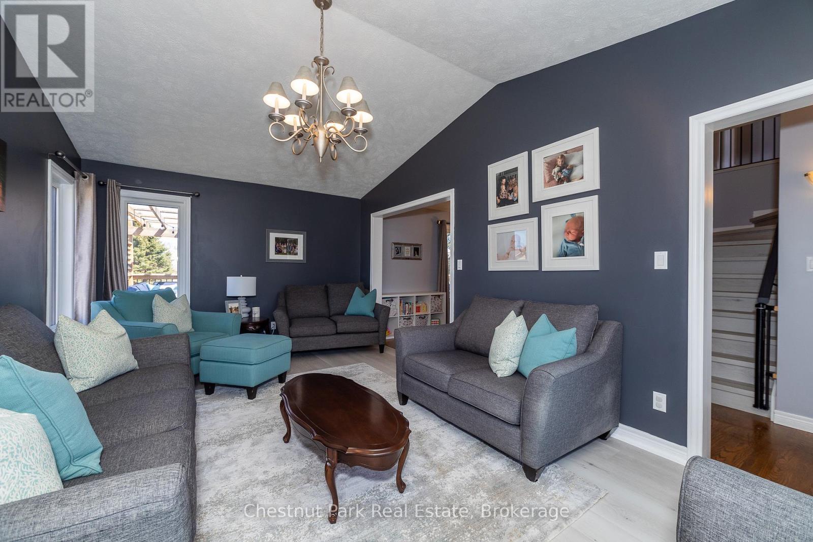 2693 8th Avenue E, Owen Sound, Ontario  N4K 6S5 - Photo 5 - X12067213