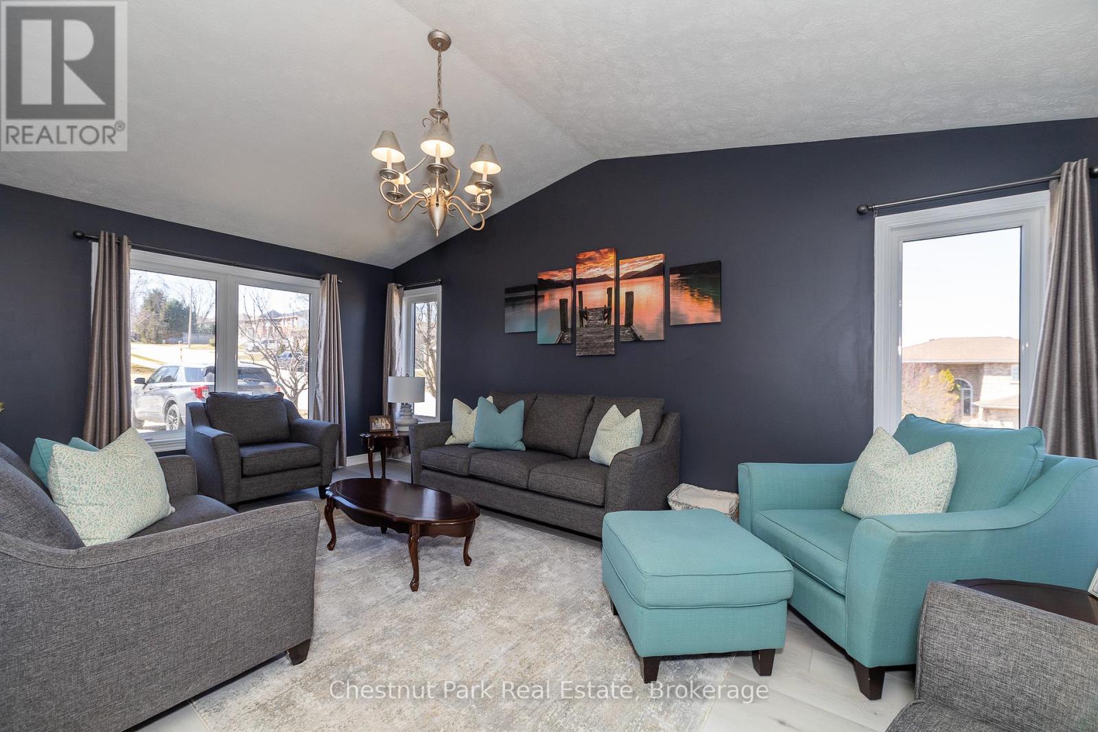 2693 8th Avenue E, Owen Sound, Ontario  N4K 6S5 - Photo 6 - X12067213