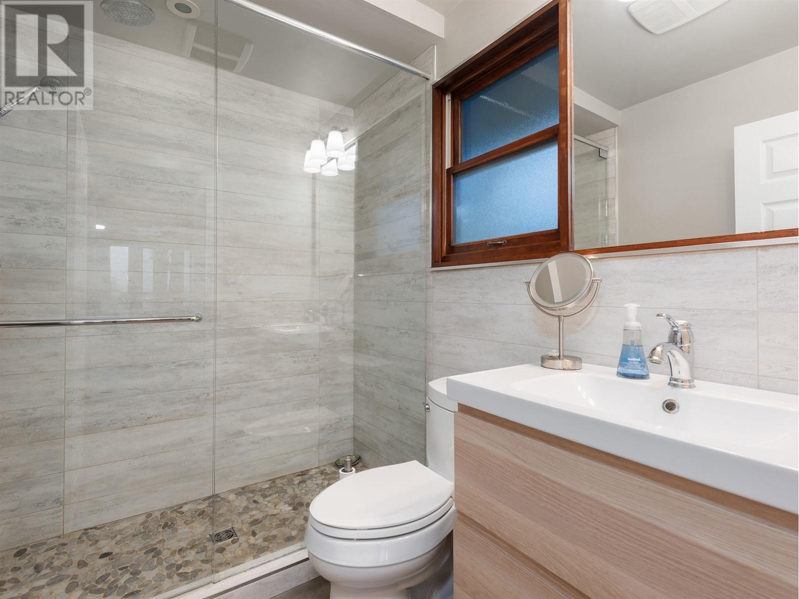 1144 W Keith Road, North Vancouver, British Columbia  V7P 1Y7 - Photo 16 - R2986864