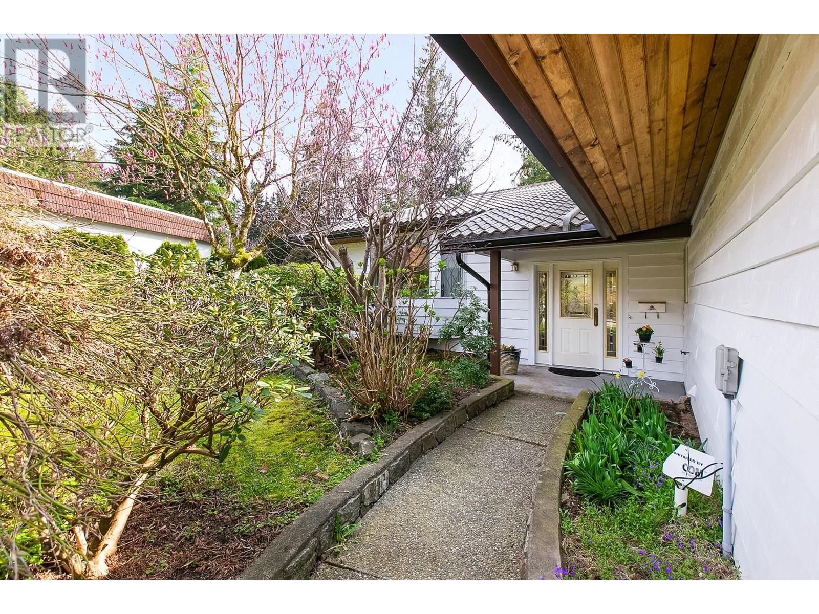 1601 Platt Crescent, North Vancouver, British Columbia  V7J 1X9 - Photo 28 - R2986875